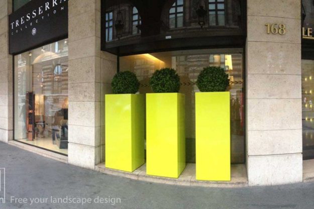 Jardinière colonne IMAGE'IN ICH fabriqué sur mesure, en France, en fibre ciment, couleur au choix.