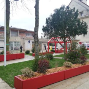 jardinière pour espace public STEELAB SPA - Agencement en linéaire