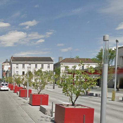 Gare de Clermont Ferrand bac à arbres STEELAB 2