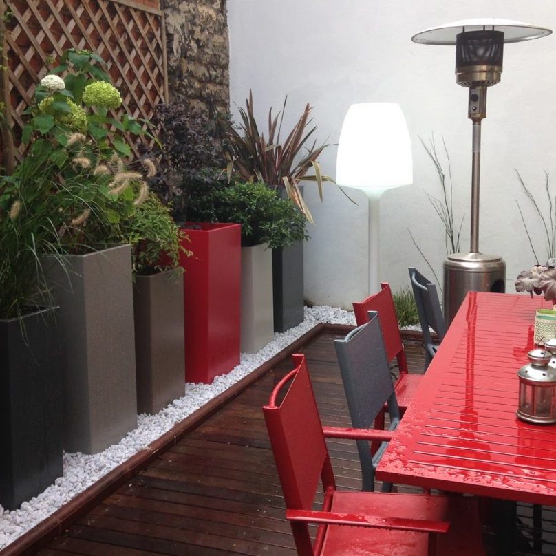 Jardinière colonne IMAGE'IN ICH fabriqué sur mesure, en France, en fibre ciment, couleur au choix.