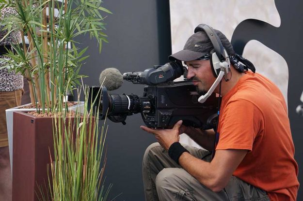 Bacs-Image-In-a-la-television-Midi-en-France-4