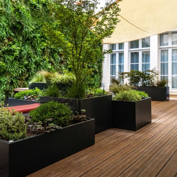 Jardinière-sur-mesure-Image’In-en-fibre-ciment-hotel-prince-regent-2 Jardinière Image'In Hôtel Le Prince Régent