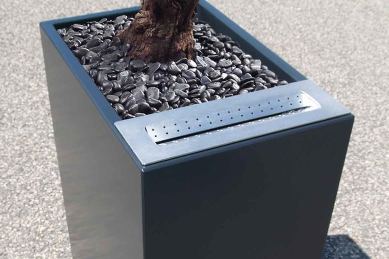 Jardinière image'in