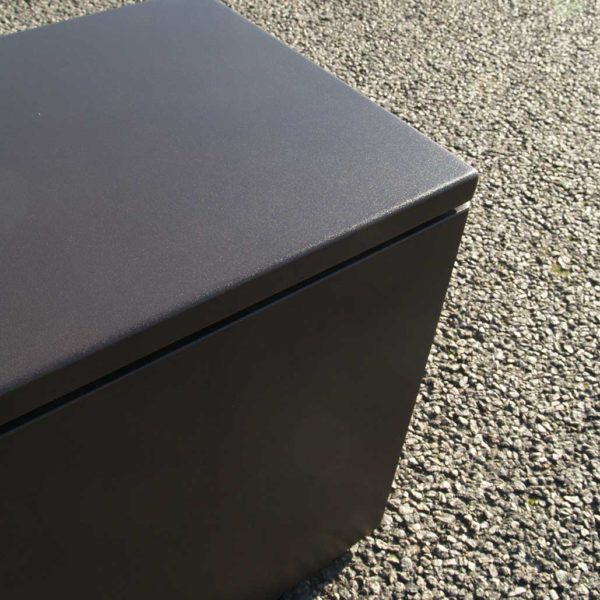 Garden chest – Waterproof aluminium metal sheet cover