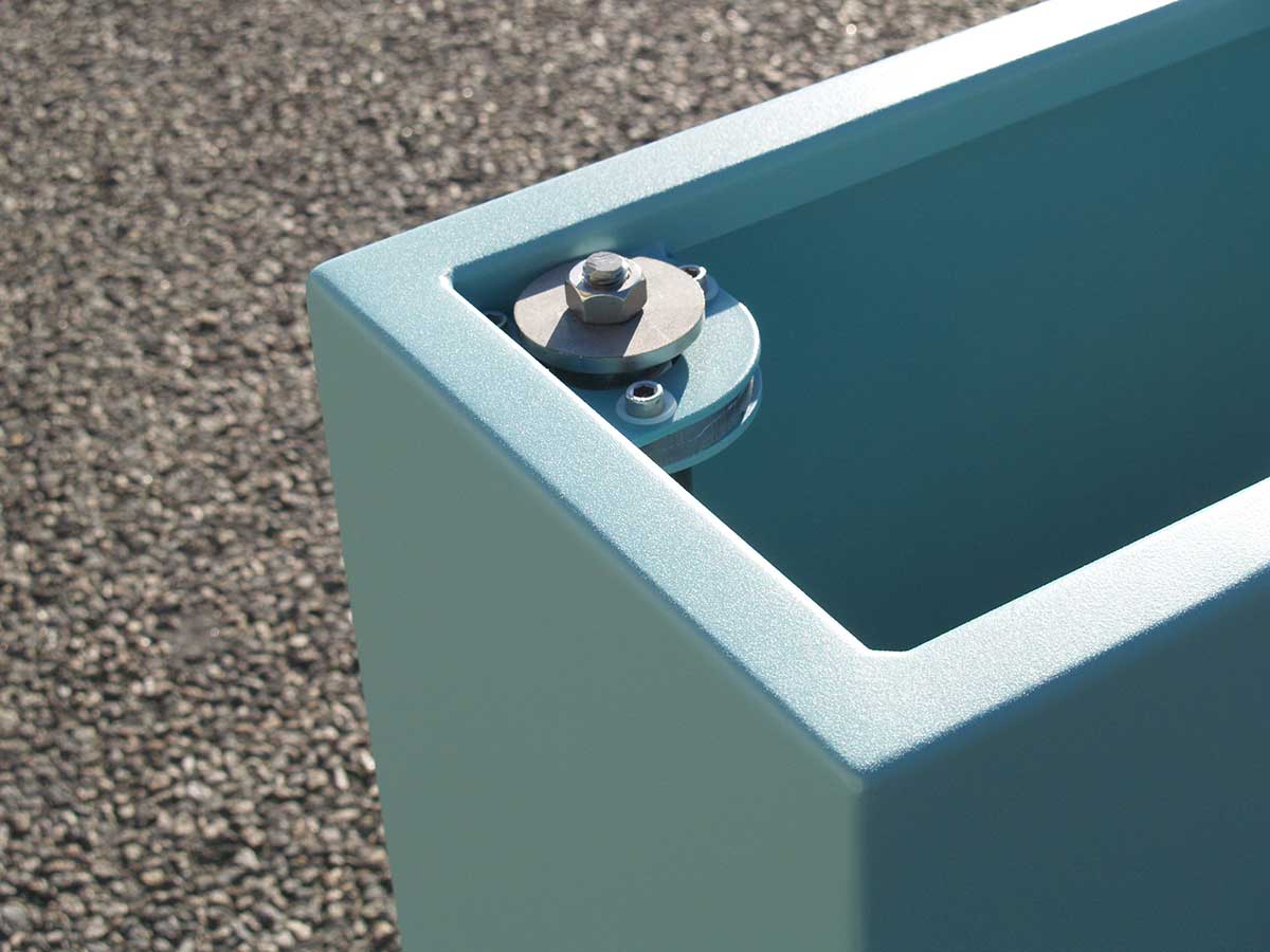 STEELAB aluminum planter - wicket boxes - micronised finish