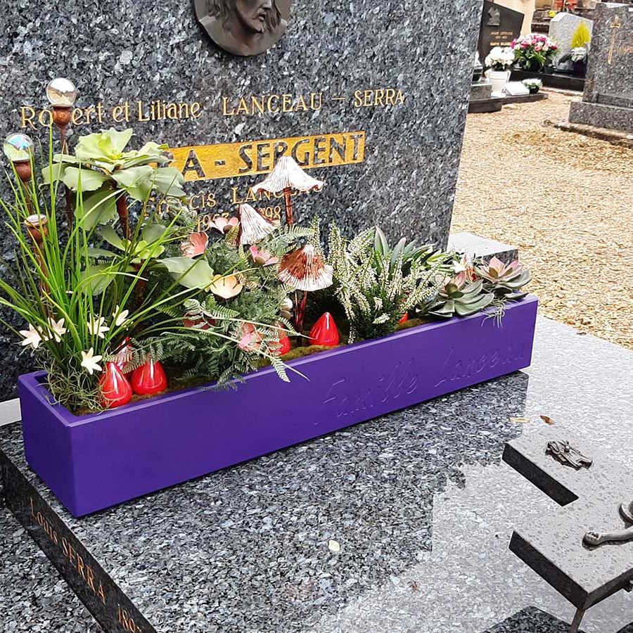 IMAGE'IN engraved planter for tomb decoration