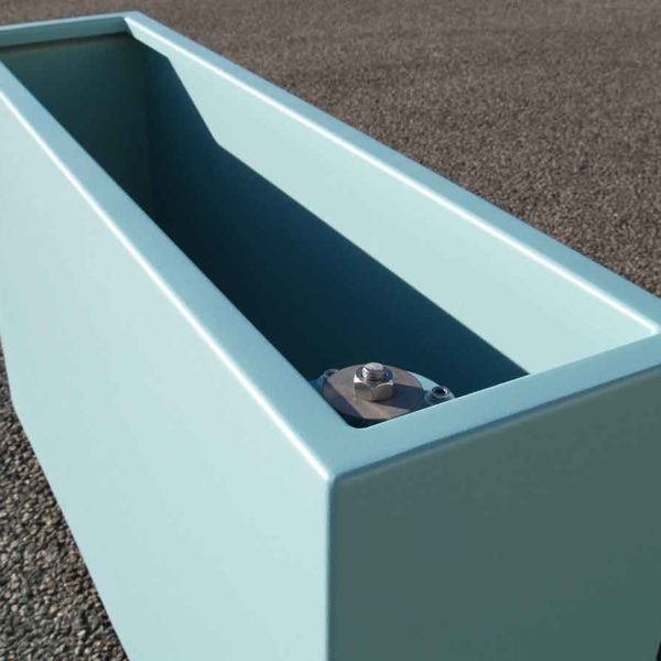 STEELAB-SAS-Zoom-finition-micronisée Jardinière portillon sur pivot et roulette tôlerie aluminium STEELAB