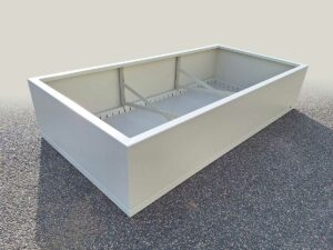 Jardinière STEELAB SAR en aluminium soudé avec assiette de réserve d'eau intégrée - vue de dessus