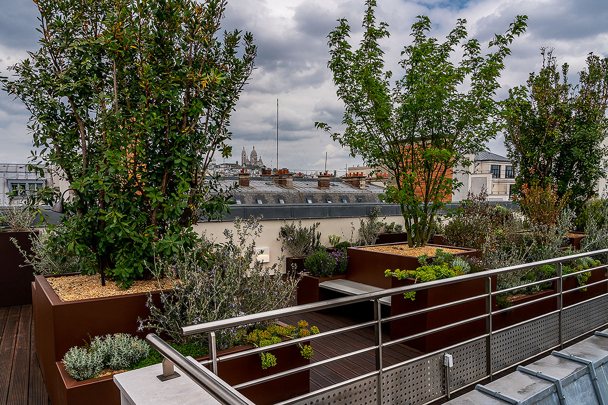 Ensembles Jardinieres et bancs STEELAB SAS Opéra Victoire