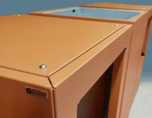 Elément STEELAB SBA avec couvercle formant une zone technique.