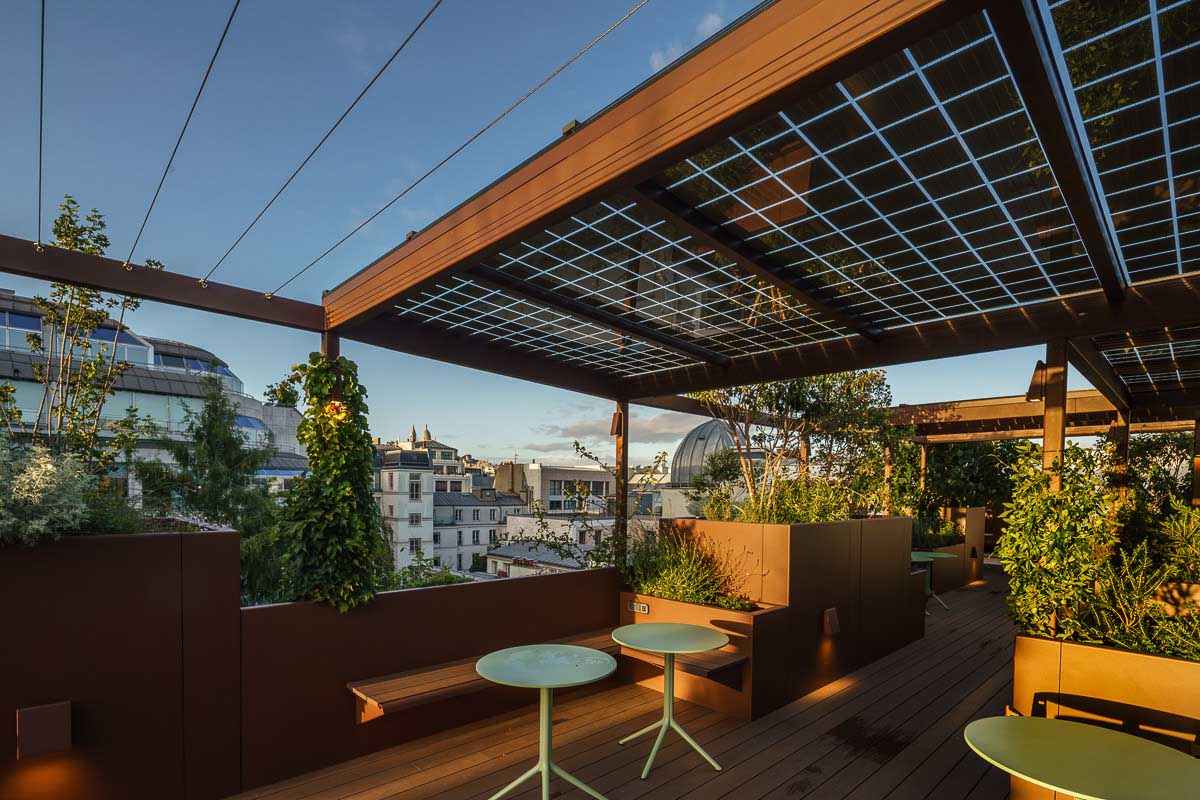 Jardinières et bancs sur mesure en aluminium de la marque STEELAB de chez ATELIER SO GREEN