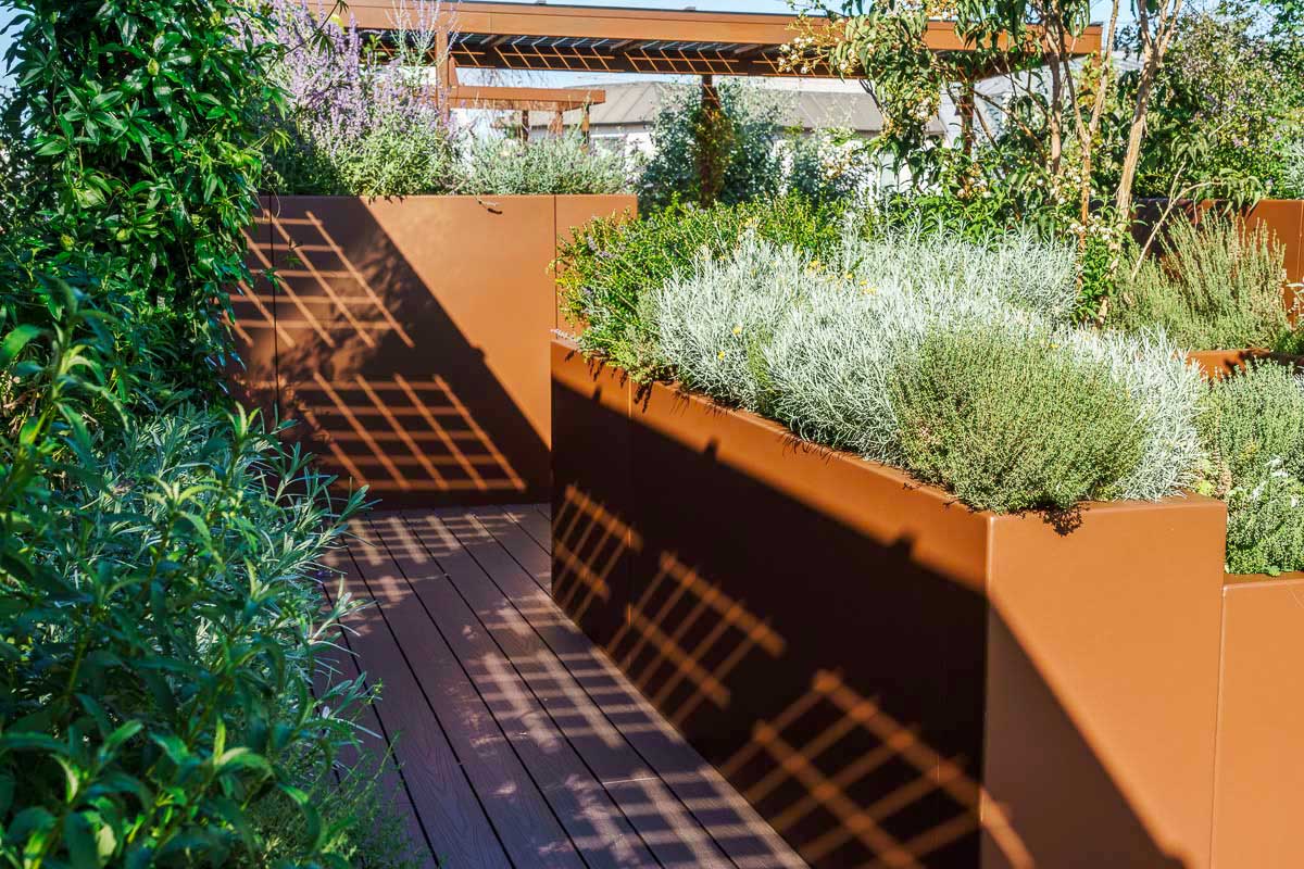Jardinières sur mesure en aluminium de la marque STEELAB de chez ATELIER SO GREEN