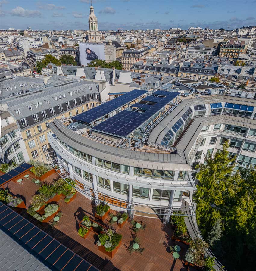 Jardinières sur mesure en aluminium de la marque STEELAB de chez ATELIER SO GREEN sur rooftop vu du ciel