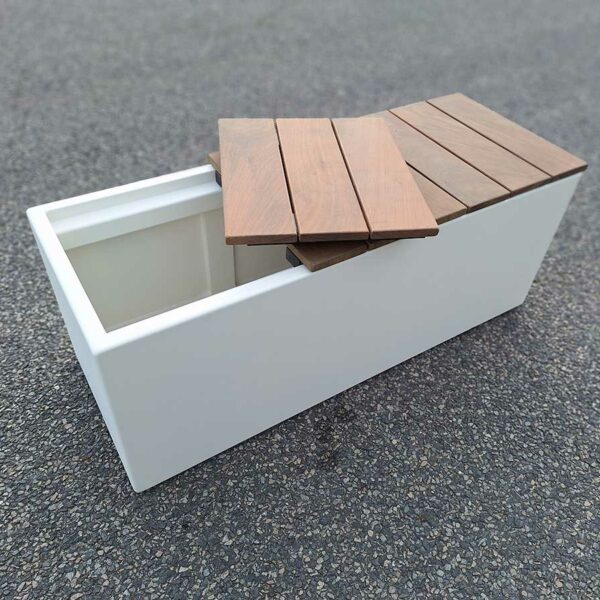 coffre banc sur-mesure pour école en fibre-ciment IMAGE'IN avec assise bois amovible en 3 morceaux (lames transversales et en recouvrement)